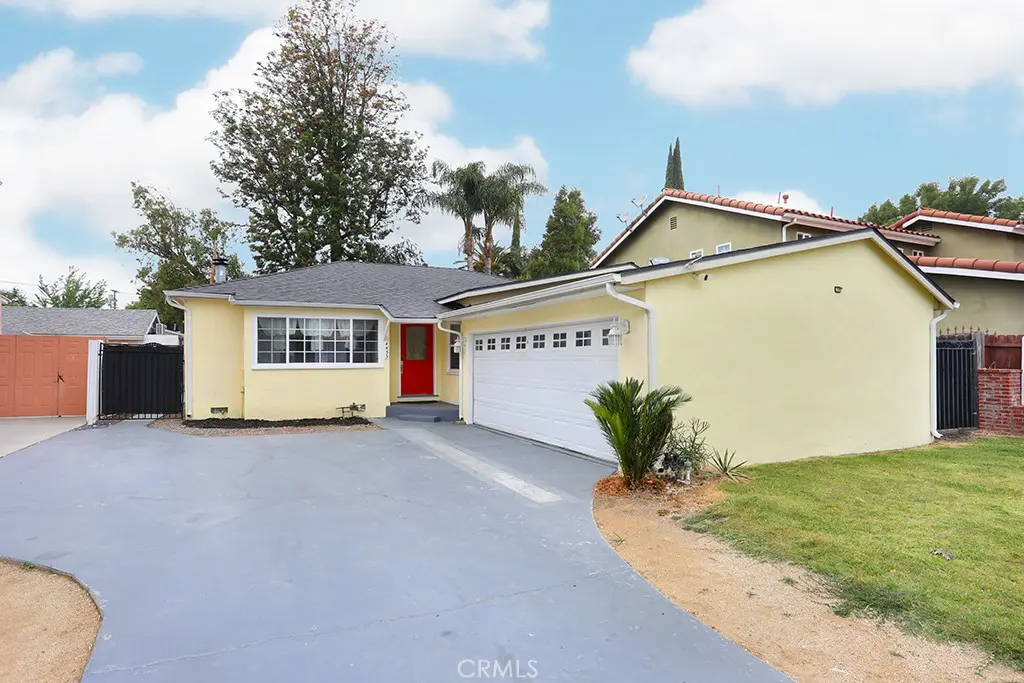 4433 Stern Avenue, Sherman Oaks, CA — listing photo 1