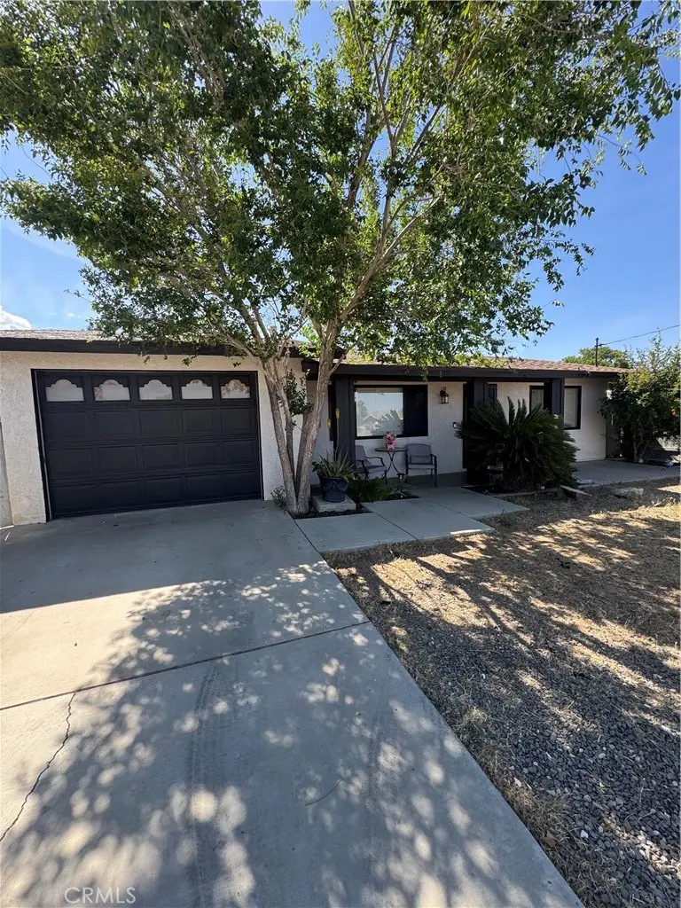 11968 Bornite, Hesperia, CA — listing photo 1