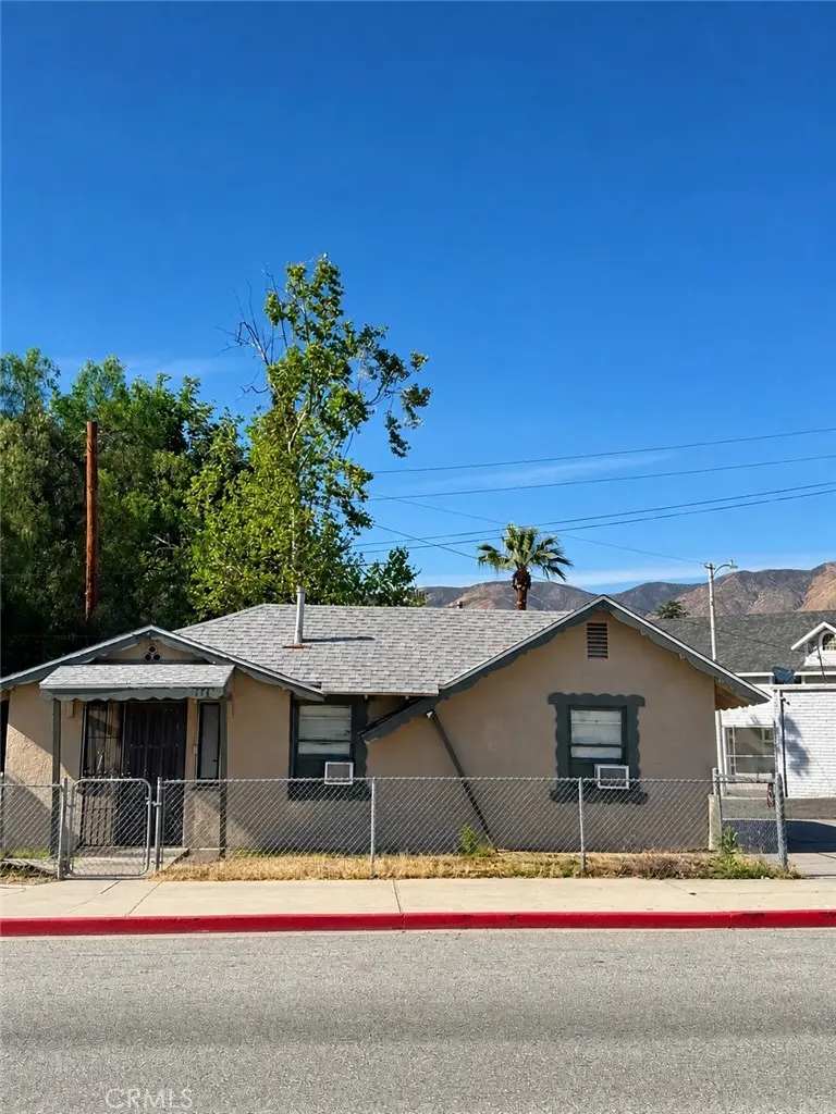 Single Family Residence for sale at 177 W Main Street, San Jacinto, CA featuring 2 beds and 1 bath
