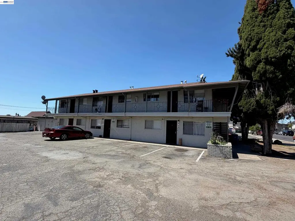 Residential Income for sale at 318 Dumont Ave, Hayward, CA