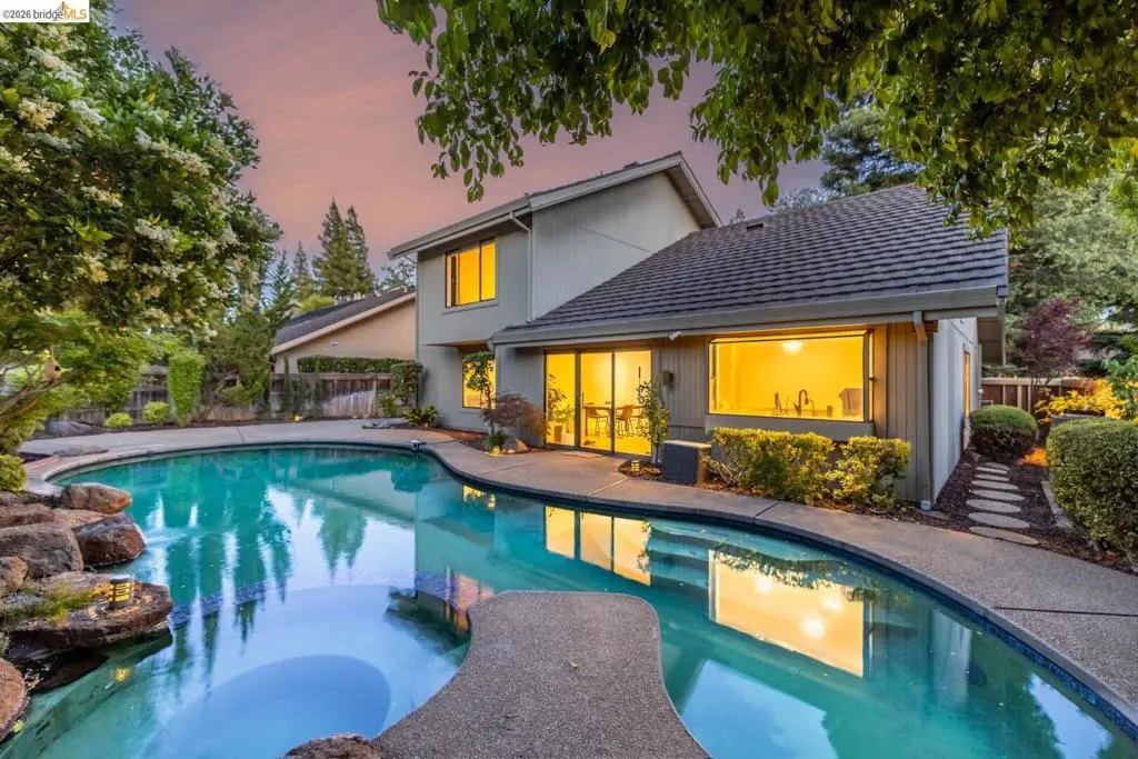 11321 Sutters Mill CIR, Rancho Cordova, CA — listing photo 1