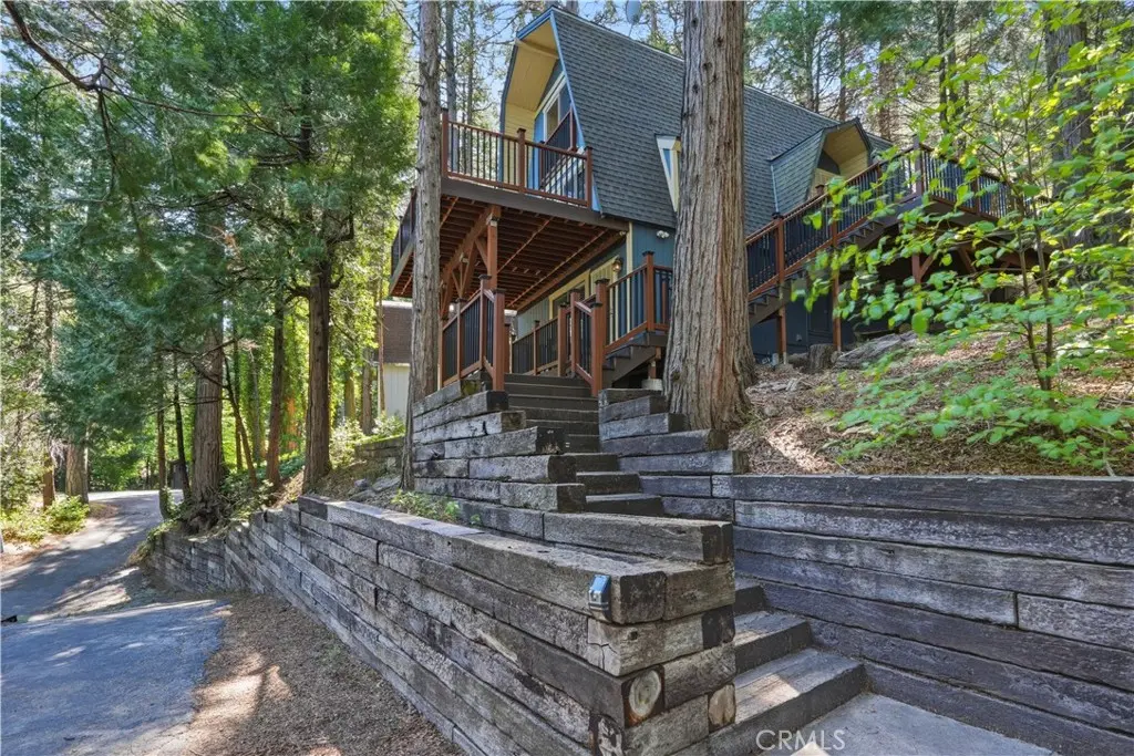 24091 Lakeview, Crestline, CA — listing photo 1