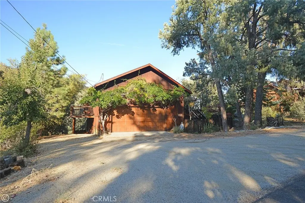 15808 Zurich Way, Pine Mountain Club, CA — listing photo 1
