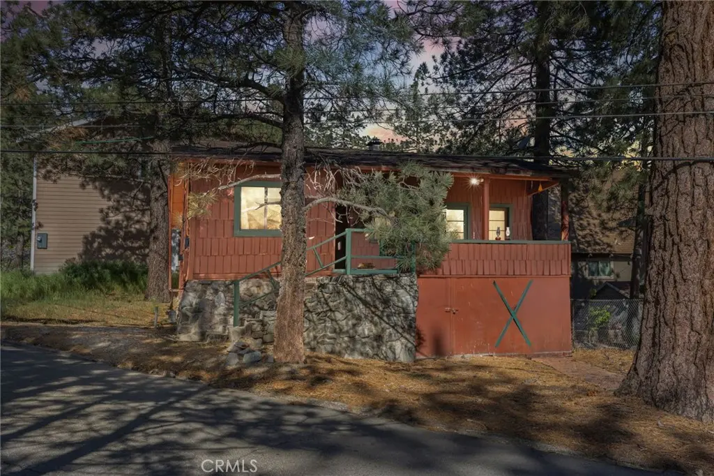 2054 E Canyon, Wrightwood, CA — listing photo 1