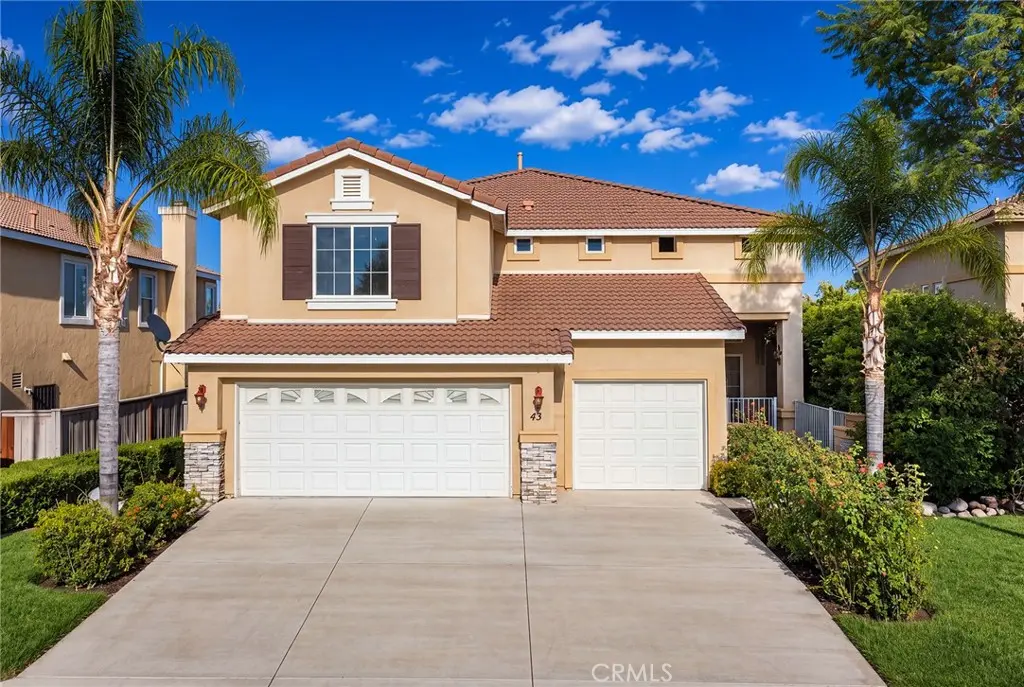 Single Family Residence for sale at 43 Villa Valtelena, Lake Elsinore, CA featuring 4 beds and 3 baths