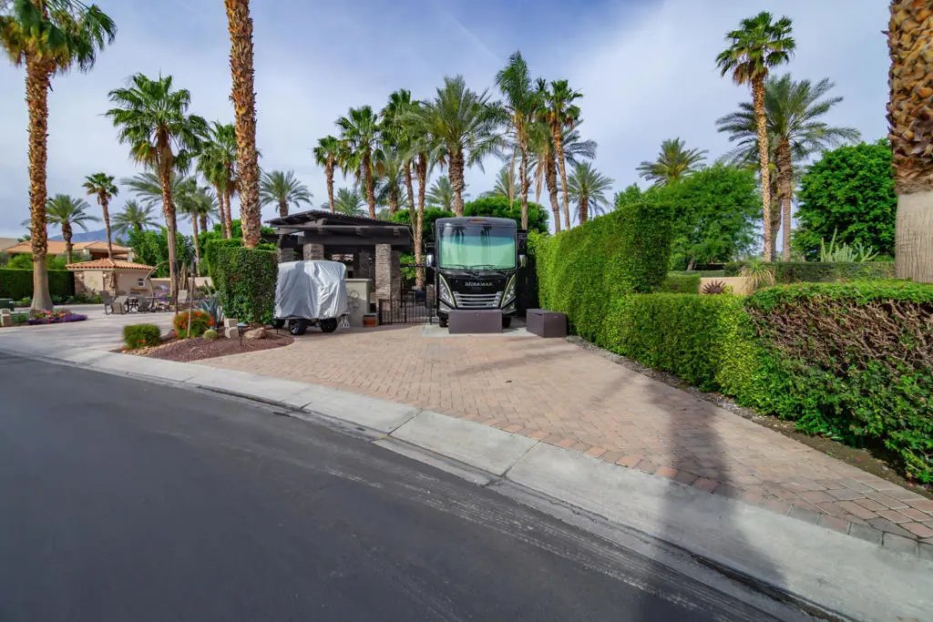 Mobile Home for sale at 80501 Avenue 48 282, Indio, CA and 1 bath