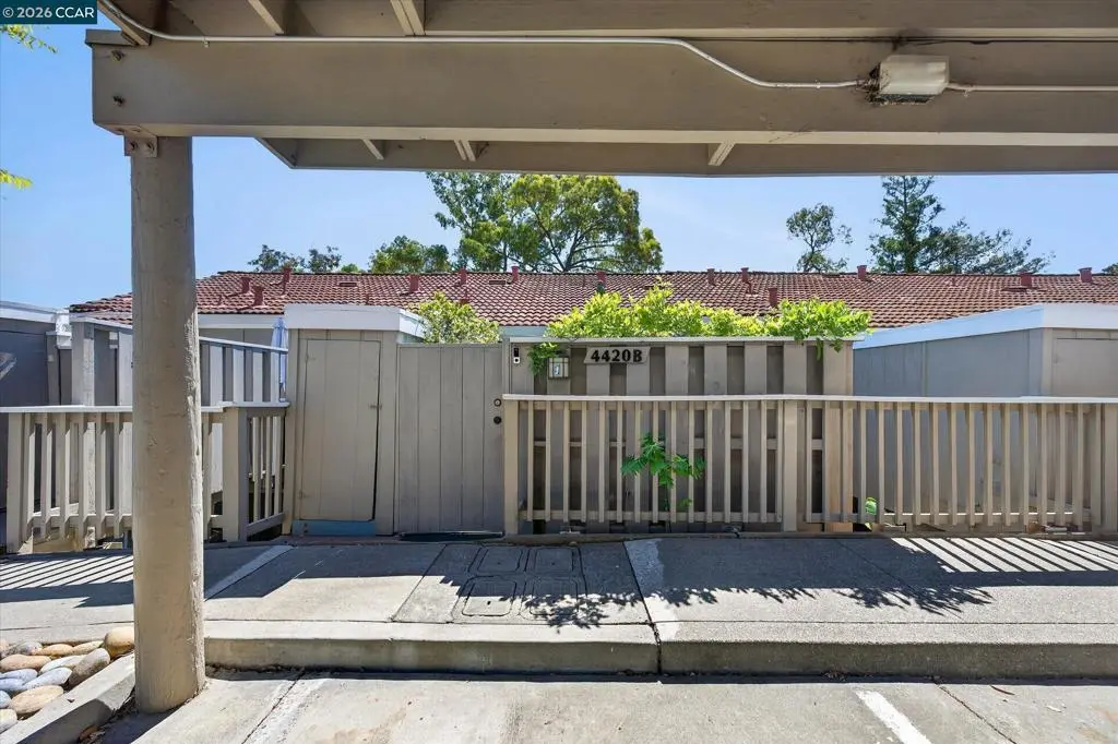 Townhouse for sale at 4420 Eagle Peak Rd B, Concord, CA featuring 3 beds and 3 baths