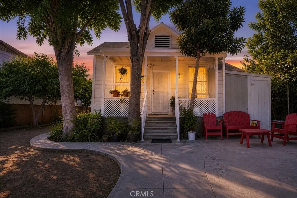 129 N Hagar, San Fernando, CA — listing photo 1
