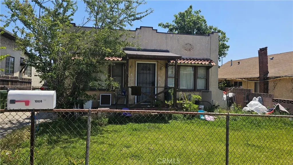 Duplex for sale at 1006 S Concord, Los Angeles, CA featuring 5 beds and 3 baths