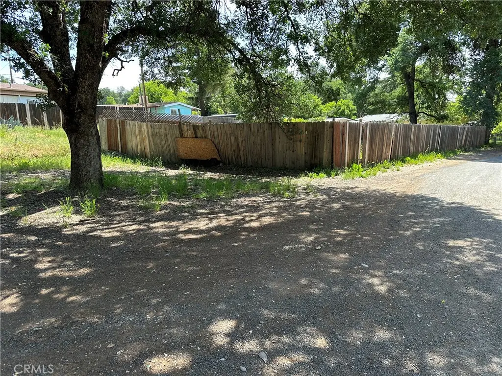 15225 Highland Avenue, Clearlake, CA — listing photo 1