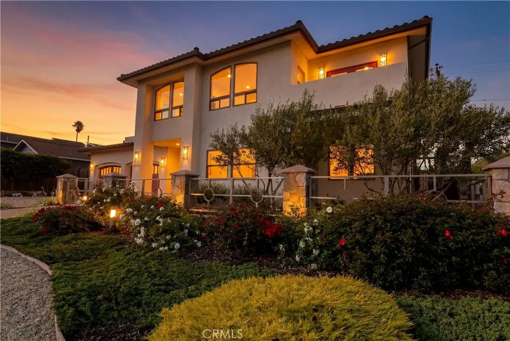 2901 Ocean Blvd., Cayucos, CA — listing photo 1
