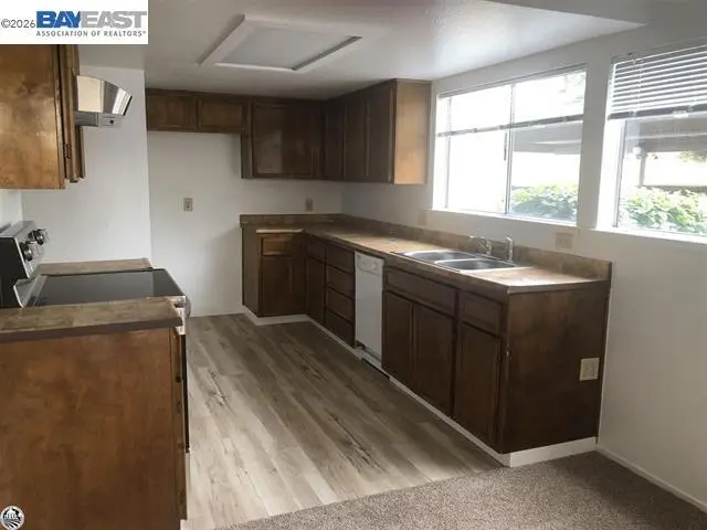 Condominium for sale at 3701 COLONIAL DR 159, Modesto, CA featuring 2 beds and 2 baths