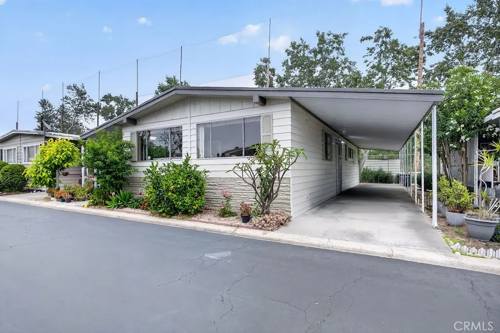 Manufactured In Park for sale at 24921 Muirlands Boulevard 32, Lake Forest, CA featuring 2 beds and 2 baths