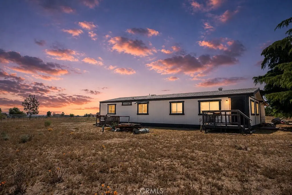 Manufactured On Land for sale at 49854 254th St W, Lancaster, CA featuring 3 beds and 2 baths