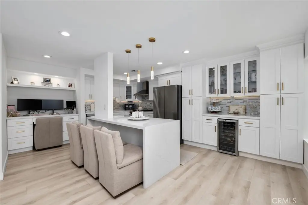 14014 Milbank 5, Sherman Oaks, CA — listing photo 1