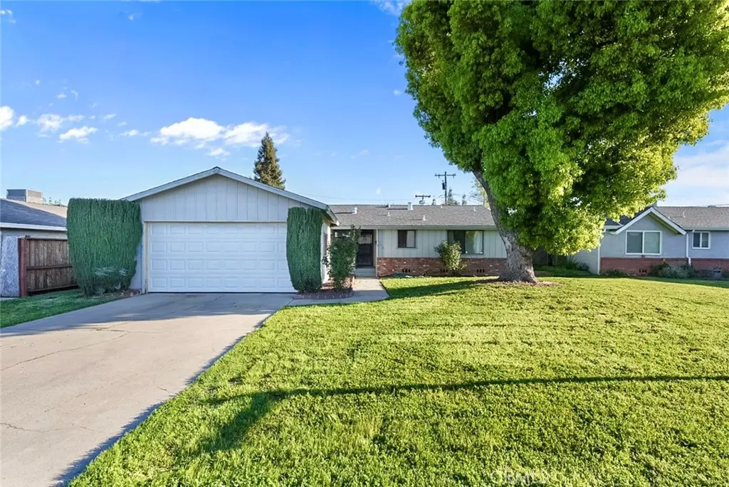 Single Family Residence for sale at 729 Mulberry Avenue, Atwater, CA featuring 3 beds and 2 baths
