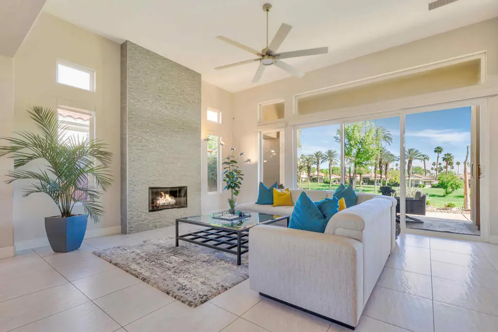 Residential Lease for rent at 148 White Horse Trail, Palm Desert, Riverside County, CA featuring 3 beds and 4 baths