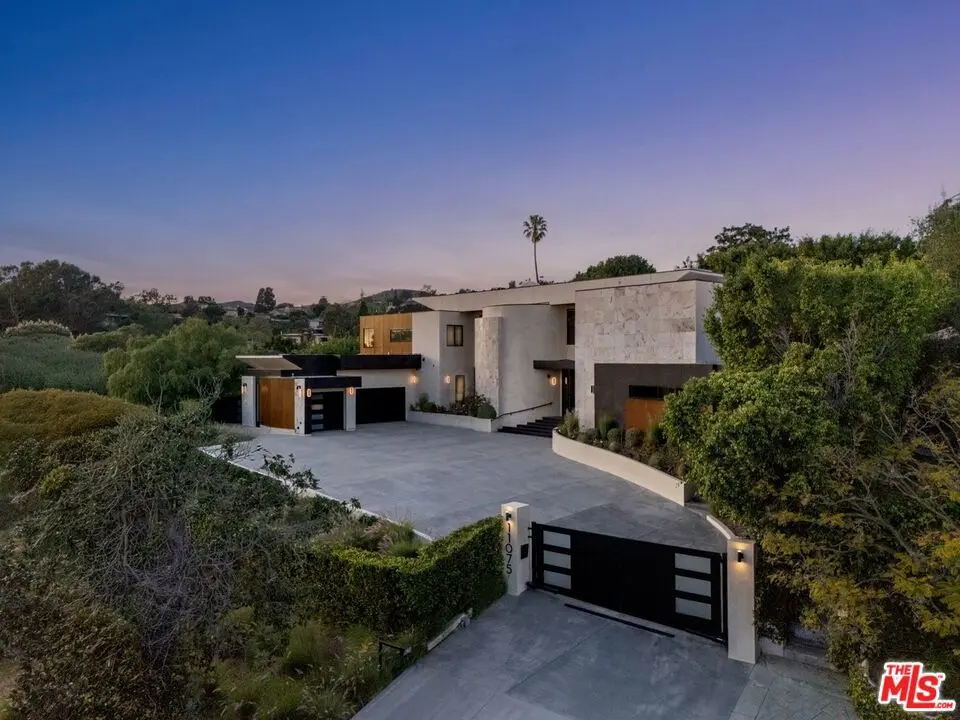Single Family Residence for sale at 11075 W Sunset Boulevard, Los Angeles, CA featuring 5 beds and 7 baths