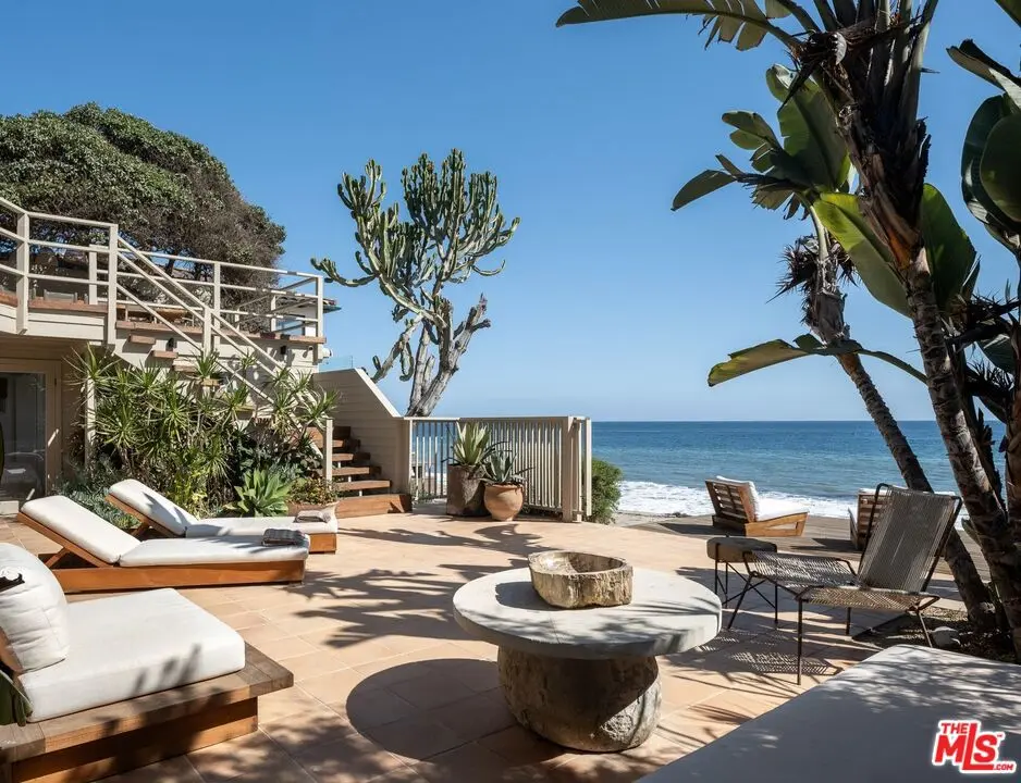 Single Family Residence for rent at 27314 Pacific Coast Highway, Malibu, CA featuring 4 beds and 4 baths