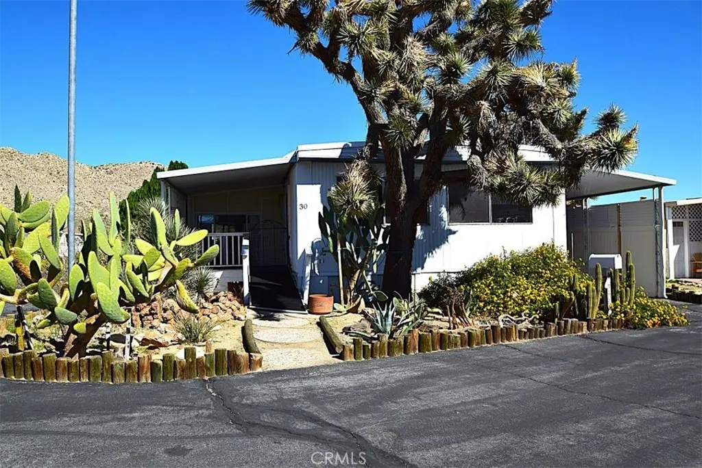 56254 29 Palms Highway 30, Yucca Valley, CA — listing photo 1