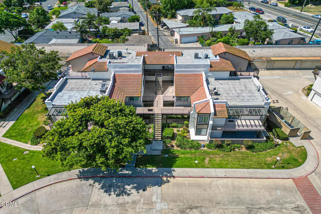 Condominium for sale at 826 Cinnamon Lane, Duarte, CA featuring 2 beds and 1 bath