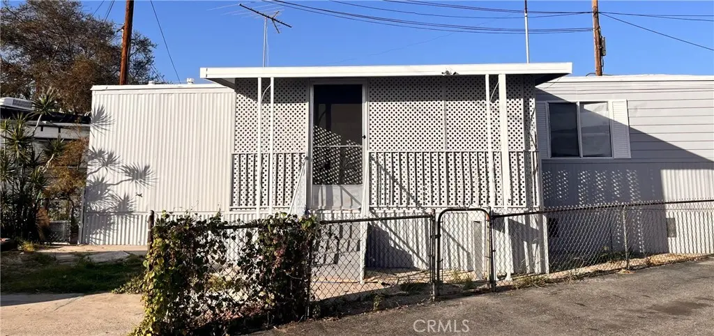 8305 Atlantic Avenue 4, Cudahy, CA — listing photo 1