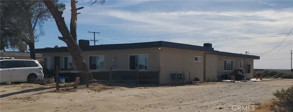 13401 Davenport, Edwards, CA — listing photo 1