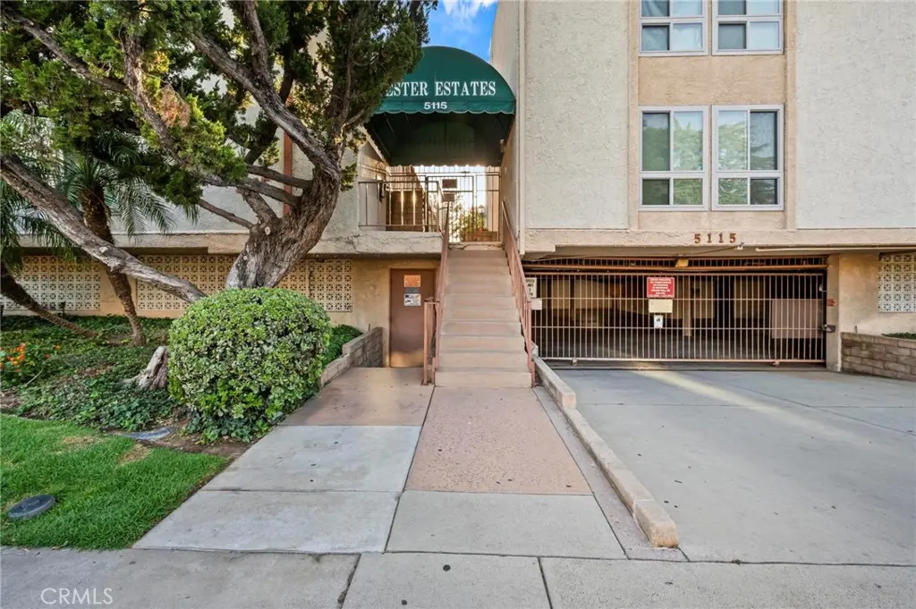5115 Kester 7, Sherman Oaks, CA — listing photo 1