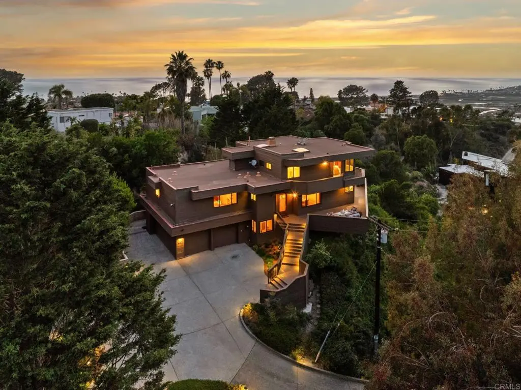 441 Holmwood Lane, Solana Beach, CA — listing photo 1