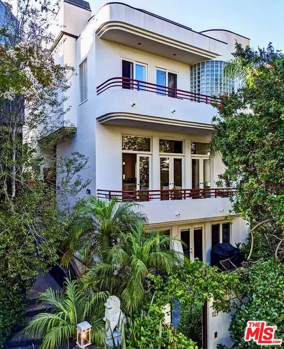 121 Outrigger Mall, Marina Del Rey, CA — listing photo 1