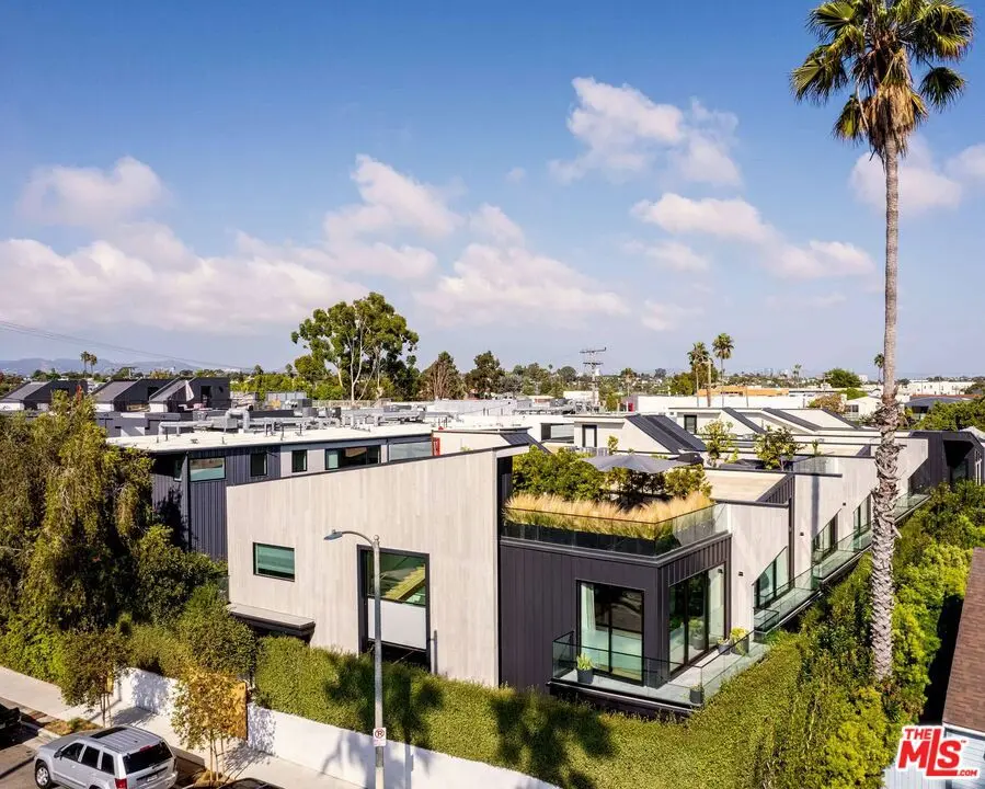 330 Rennie Avenue 1, Venice, CA — listing photo 1