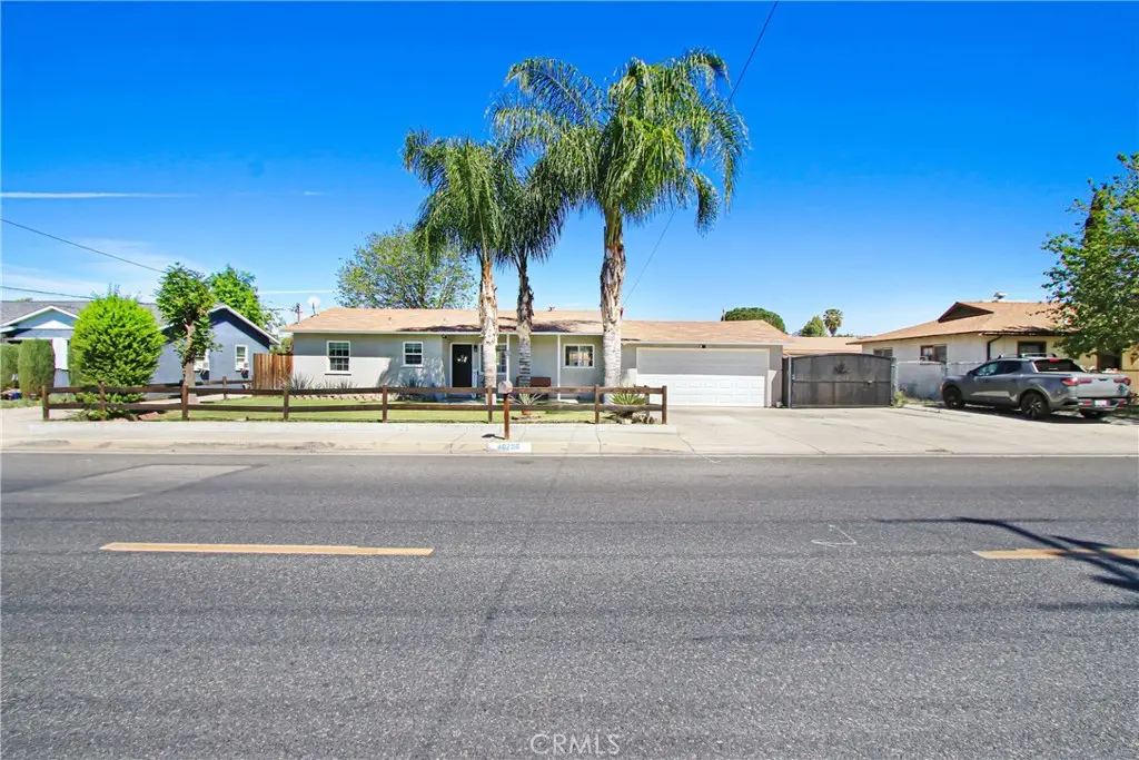 Single Family Residence for sale at 40796 E Whittier, Hemet, CA featuring 3 beds and 2 baths