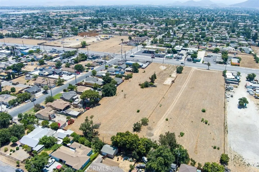 17848 17858 Foothill Boulevard, Fontana, CA — listing photo 1