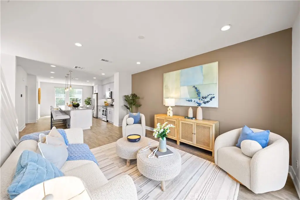 Condominium for sale at 645 W 17th, Costa Mesa, CA featuring 3 beds and 4 baths
