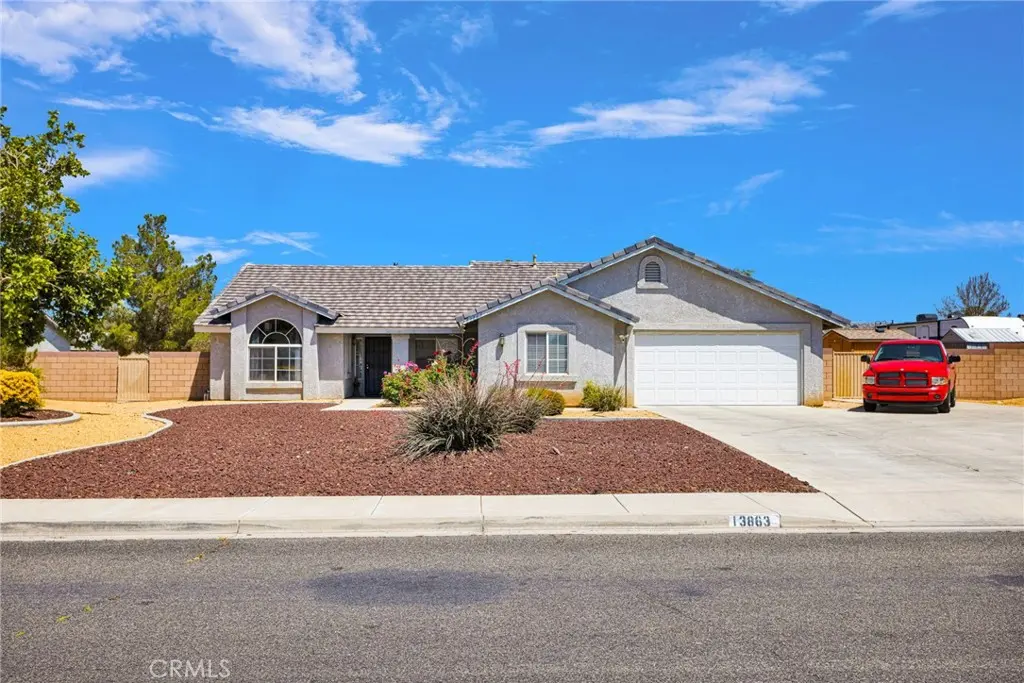 13863 Coachella Road, Apple Valley, CA — listing photo 1