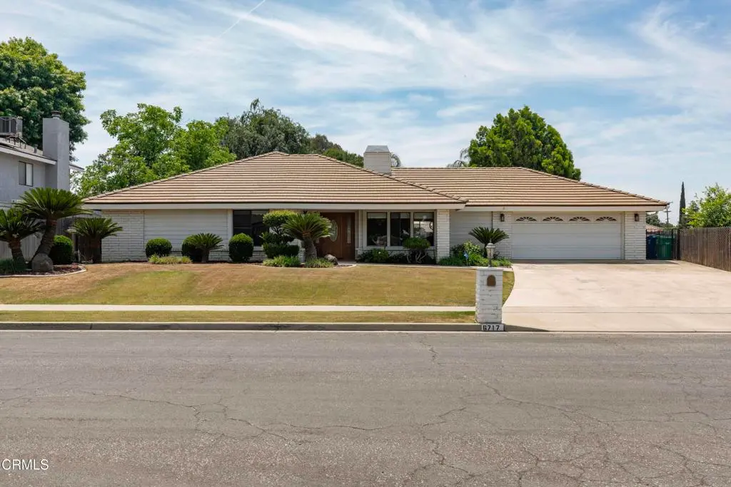 6717 Noah Avenue, Bakersfield, CA — listing photo 1