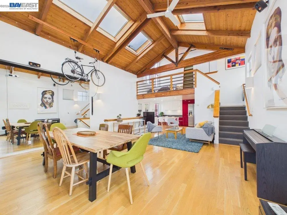 Condominium for sale at 2932 Filbert St 2, Oakland, CA featuring 2 beds and 2 baths