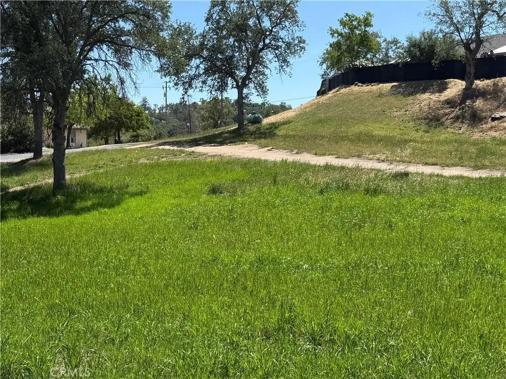 958 N Kings Canyon Court, Coarsegold, CA — listing photo 1