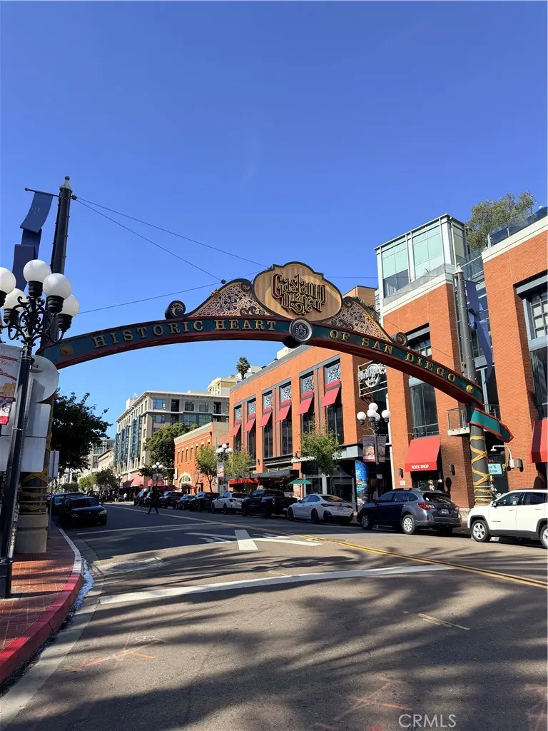 Co Ownership for sale at 207 5th 1129, San Diego, CA featuring 1 bed and 1 bath