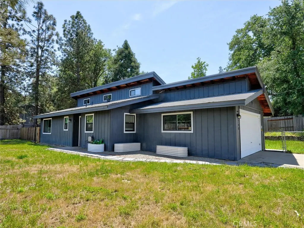 45744 N Oakview, Oakhurst, CA — listing photo 1