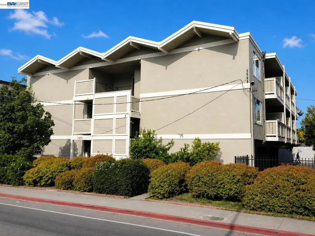 Residential Income for sale at 2451 Middlefield Rd, Redwood City, CA