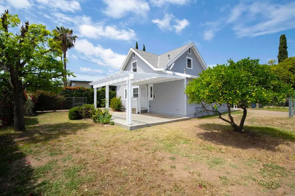 Residential Income for sale at 405 N Juniper Street, Escondido, CA