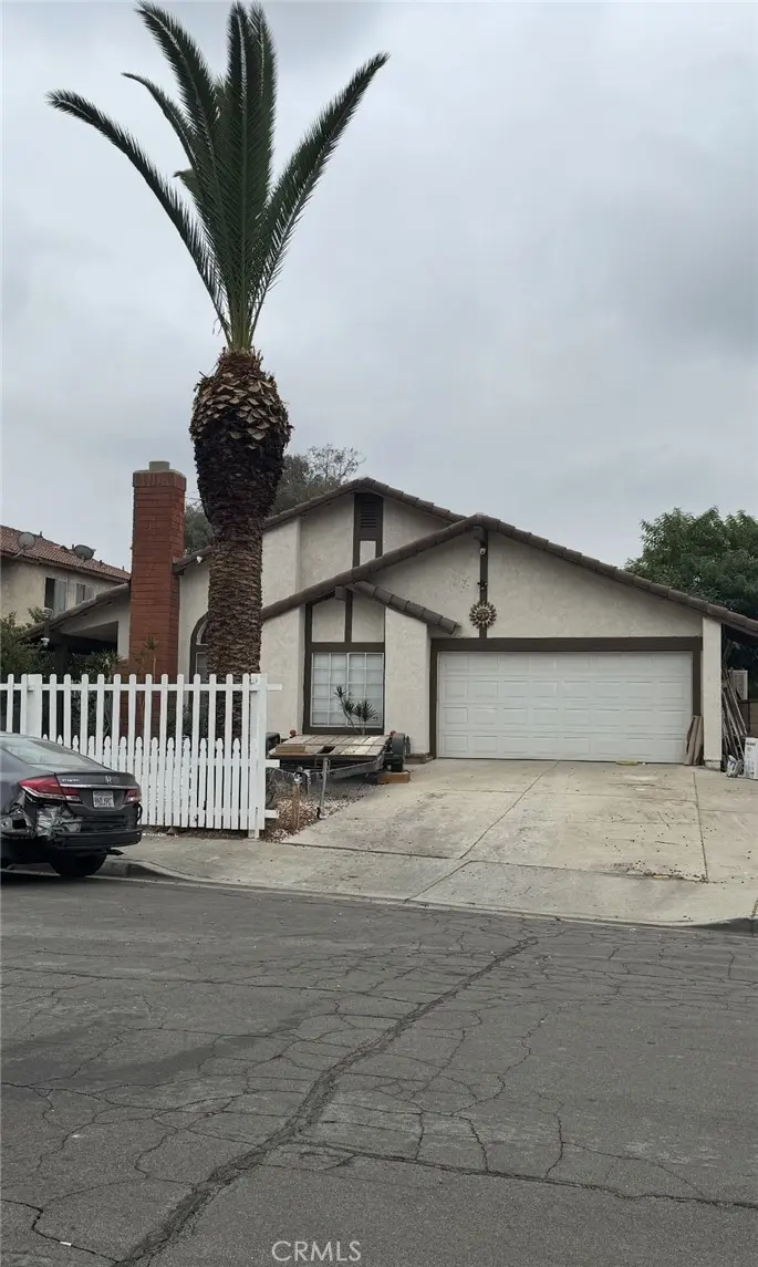 Single Family Residence for sale at 25595 Cedarbrook, Moreno Valley, CA featuring 3 beds and 2 baths