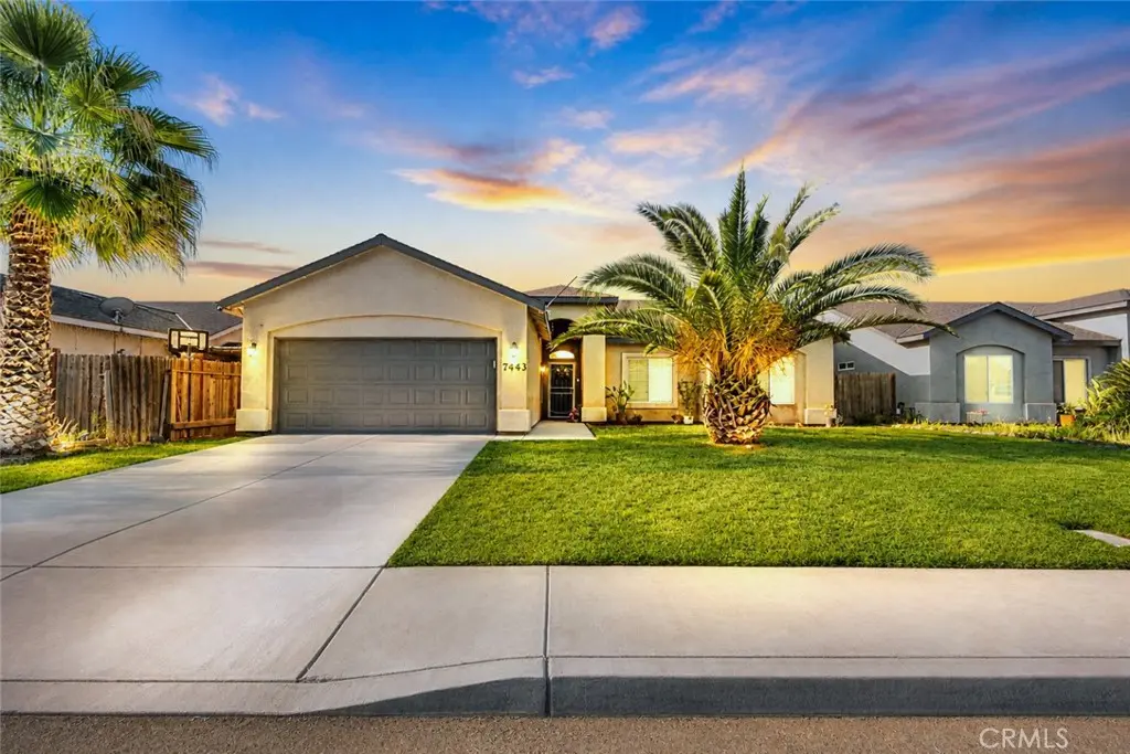 7443 Ensminger, Visalia, CA — listing photo 1