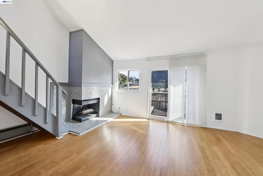 Condominium for sale at 5400 mountain boulevard 340, Oakland, CA featuring 2 beds and 2 baths