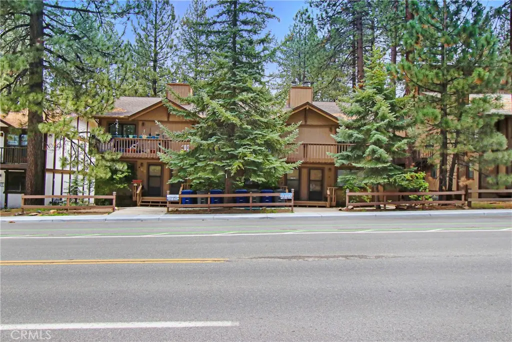 657 655-D Summit, Big Bear Lake, CA — listing photo 1
