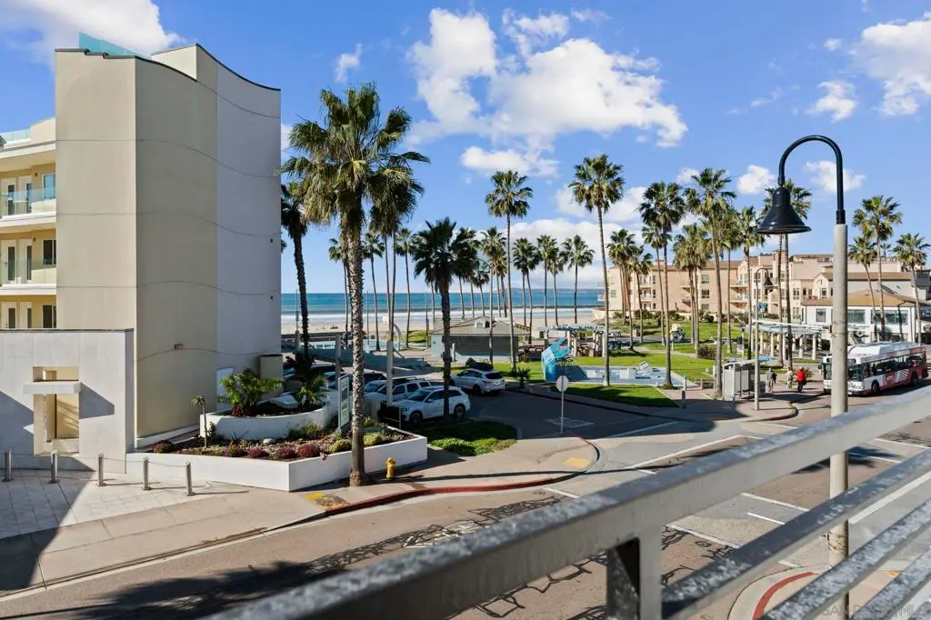 Single Family Residence for rent at 109 Daisy, Imperial Beach, CA featuring 2 beds and 2 baths