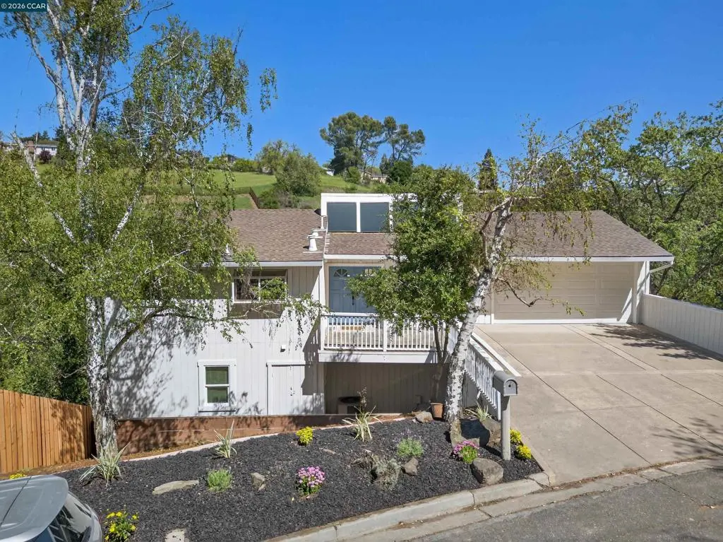 Single Family Residence for sale at 3424 Woodview Dr, Lafayette, CA featuring 4 beds and 3 baths