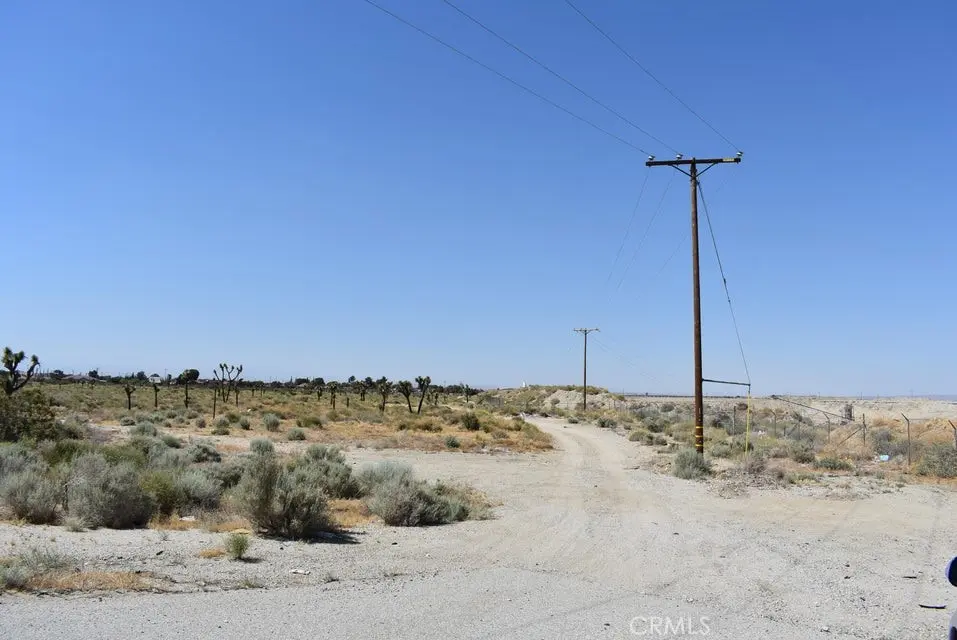 6201 E Pearblossom Highway, Littlerock, CA — listing photo 1