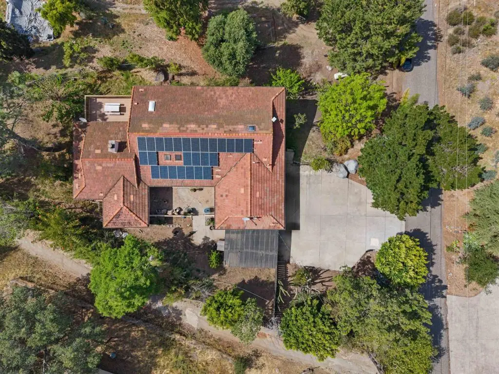 9549 Vista Aleta, Valley Center, CA — listing photo 1